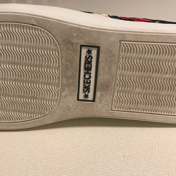 Sketchers Women’s Embroidered Sneakers - Picture 7 of 9